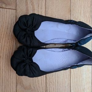 CHINESE LAUNDRY Black Bow Flats